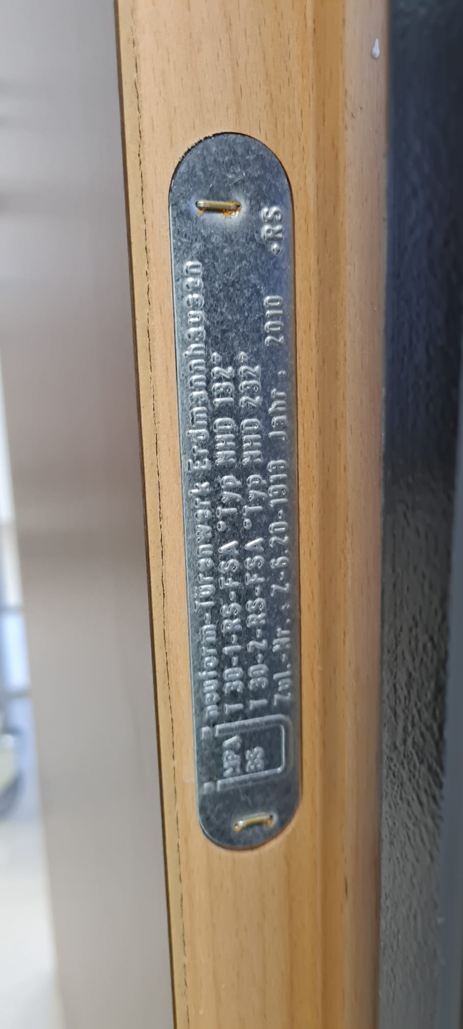 Typbezeichnung T30 Tür